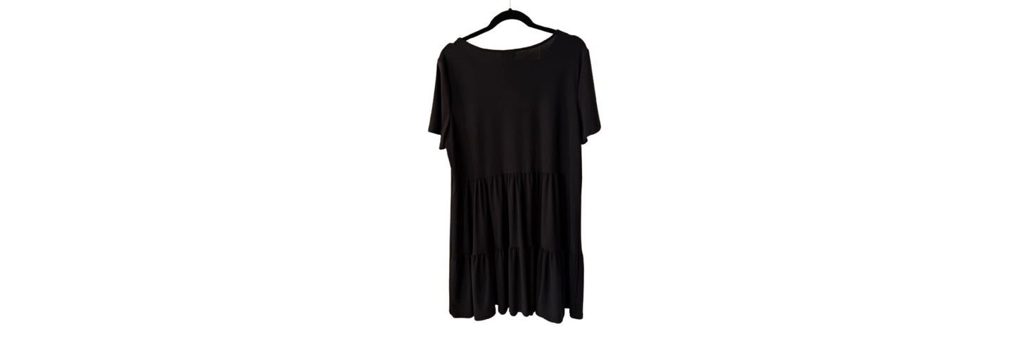 Nicole Miller Tiered Short Sleeve Dress Black - XL | Preowned