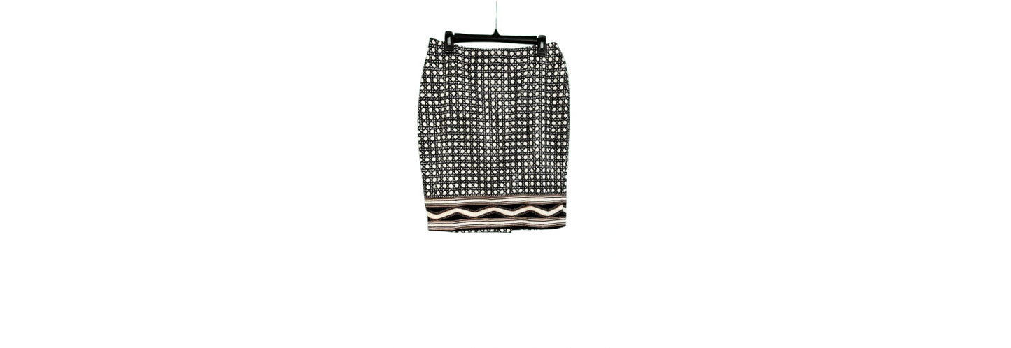 Ann Taylor Black and White Skirt - Size 8P