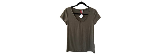 Divided Olive Tee Shirt - SZ 10 | Preowned