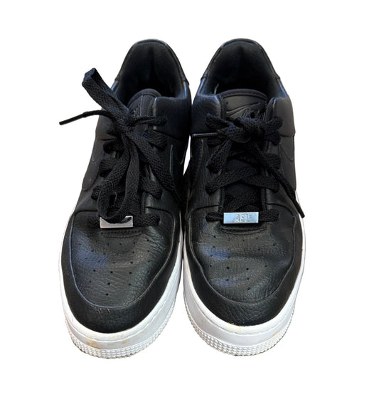 Nike Black Sneakers - SZ 8 | Preowned