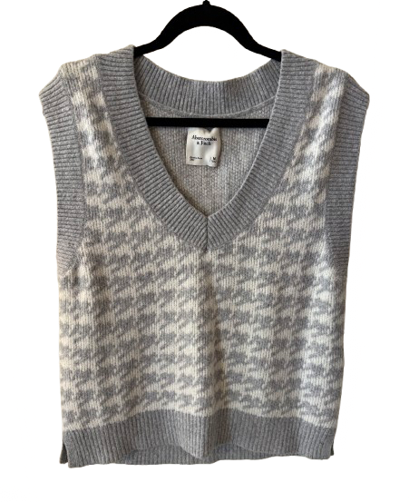 Abercrombie Gray and White Sweater Vest - Medium | Preowned