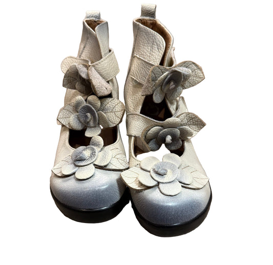 Cun Zha Ankle Booties White Leather | Preowned