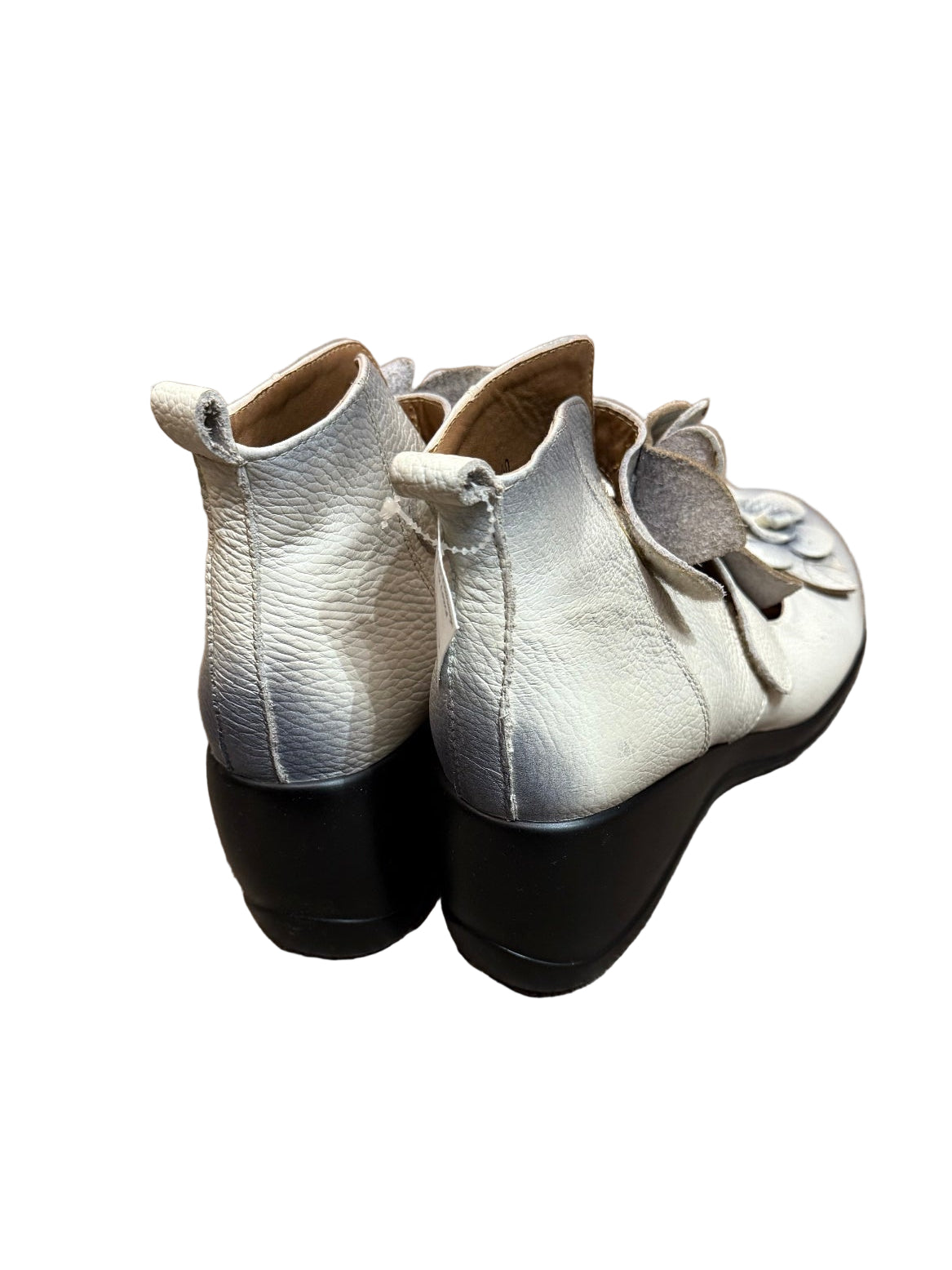 Cun Zha Ankle Booties White Leather | Preowned