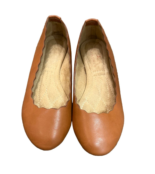 Danskin Tan Flats - SZ 6.5 | Preowned
