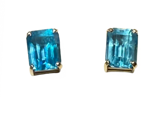 Earrings Rectangle Blue Topaz Studs 14kt. | Preowned