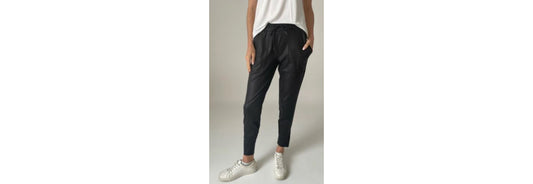 Headliner Coated Jogger - Black