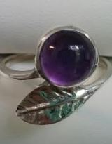 Ring Amethyst Round Leaf Sz 6